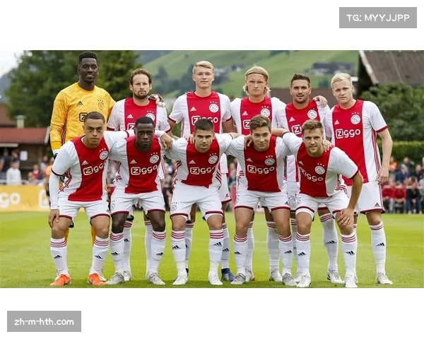 阿贾克斯主场传控体系成熟 但欧冠防守短板暴露明显