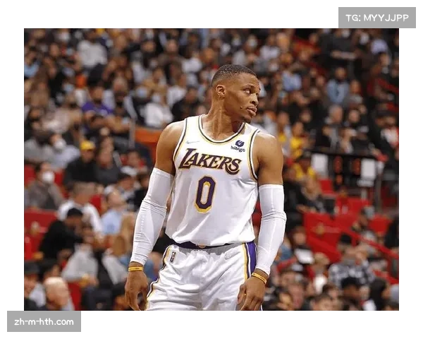 山东防守端球员心态把控出现问题 克里斯情绪失控暴露内线短板